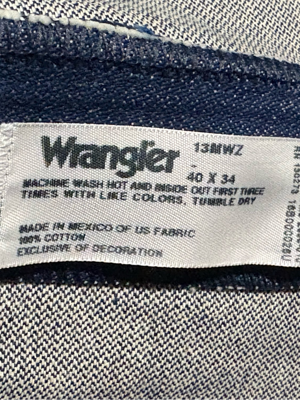 Wrangler Men's Dark Blue Jeans - Picture 2 of 8